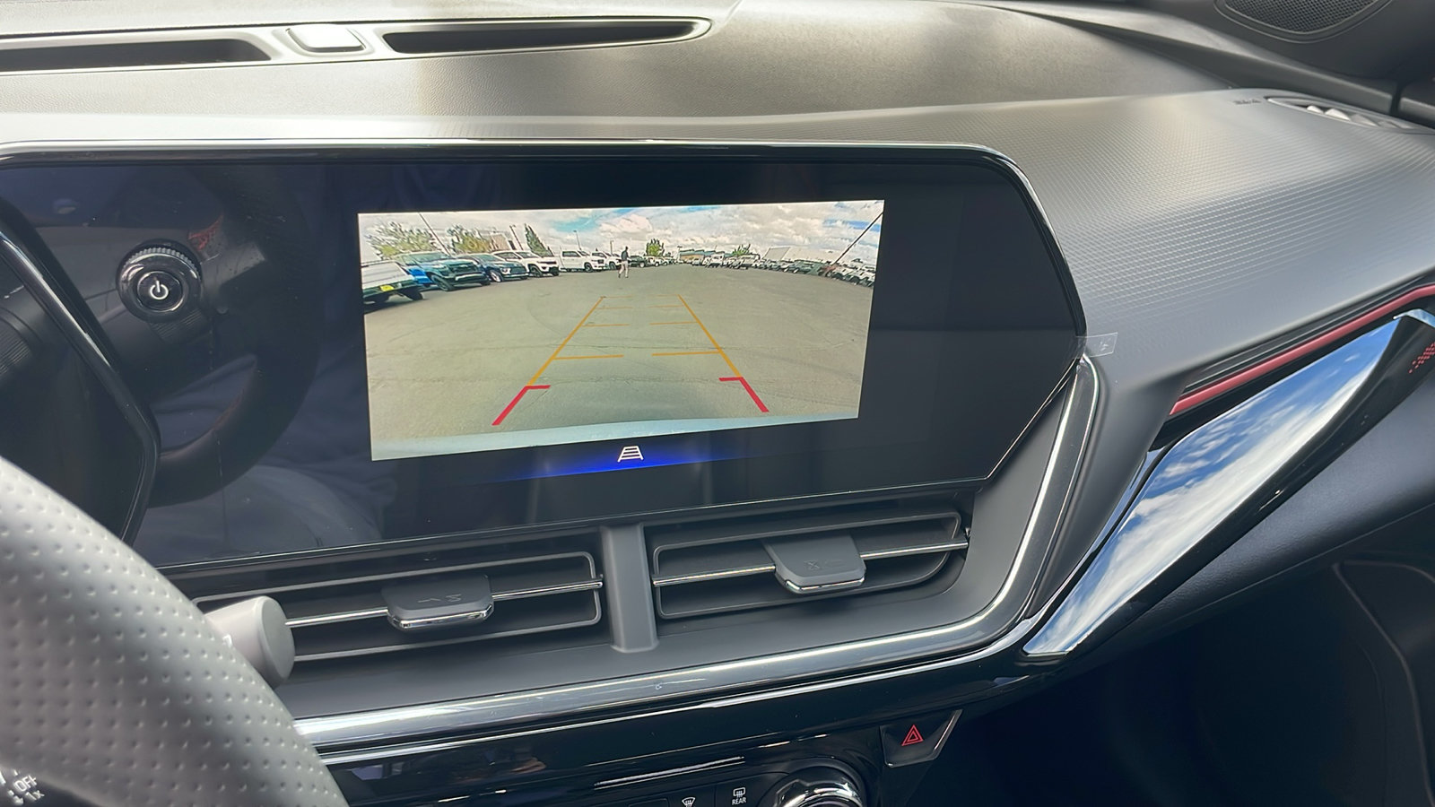 New 2026 Chevrolet Trax RS w/ Sunroof Package FWD image 23