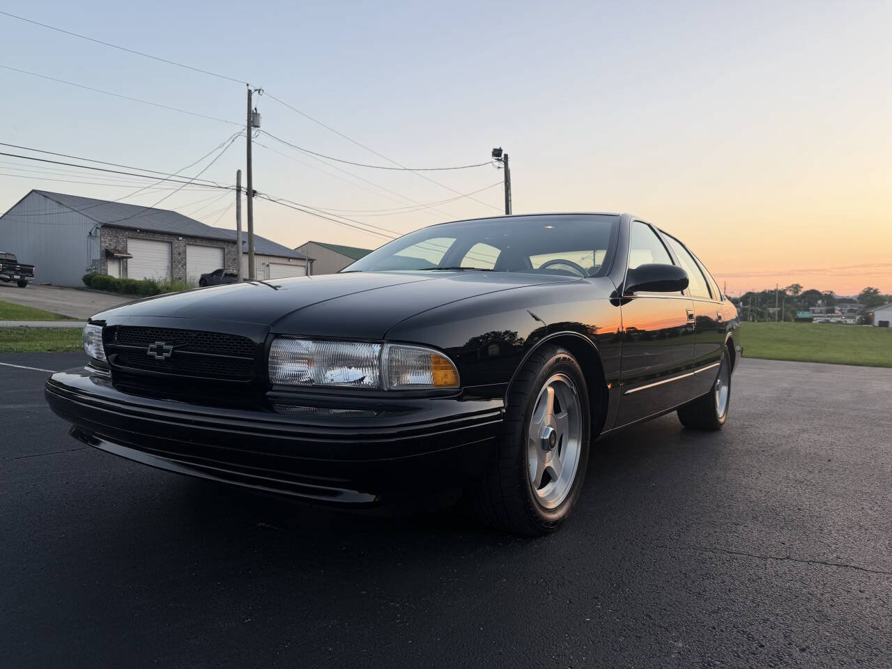 Used 1996 Chevrolet Impala SS RWD image 1