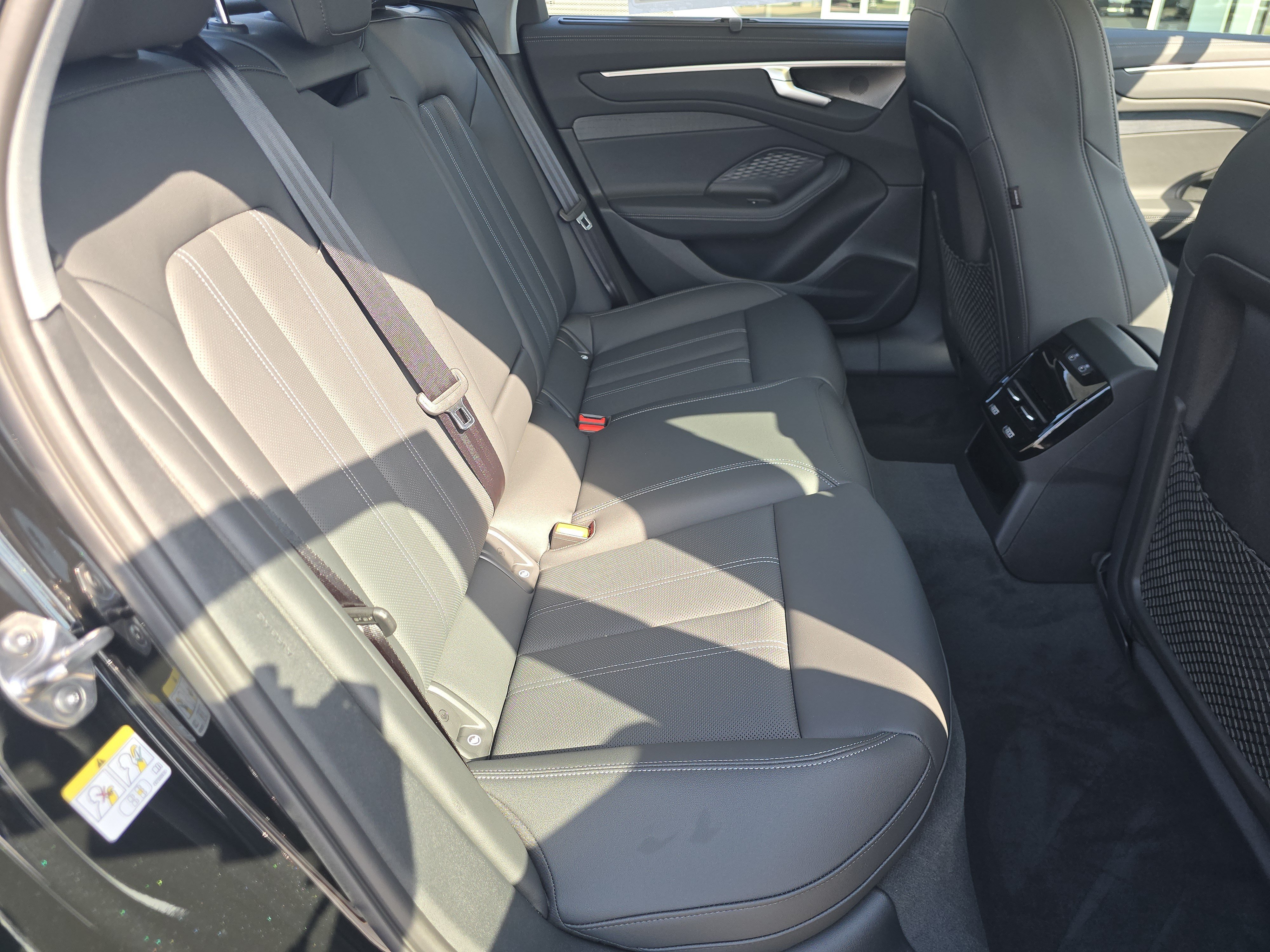 New 2026 Audi A6 Premium Plus AWD/4WD image 18