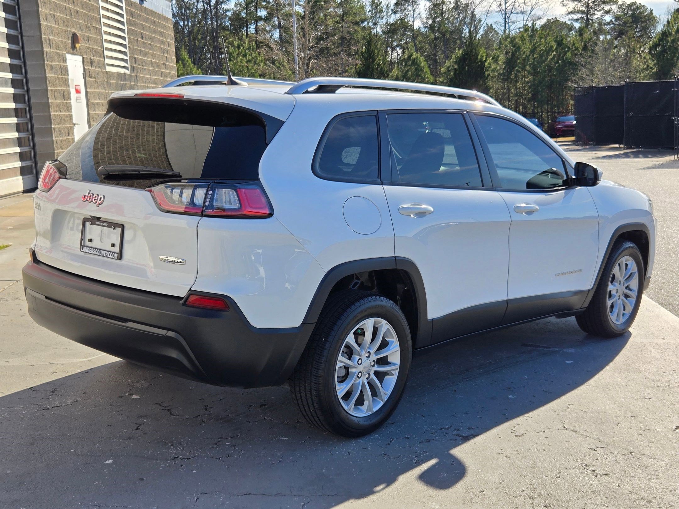 Used 2021 Jeep Cherokee Latitude image 7