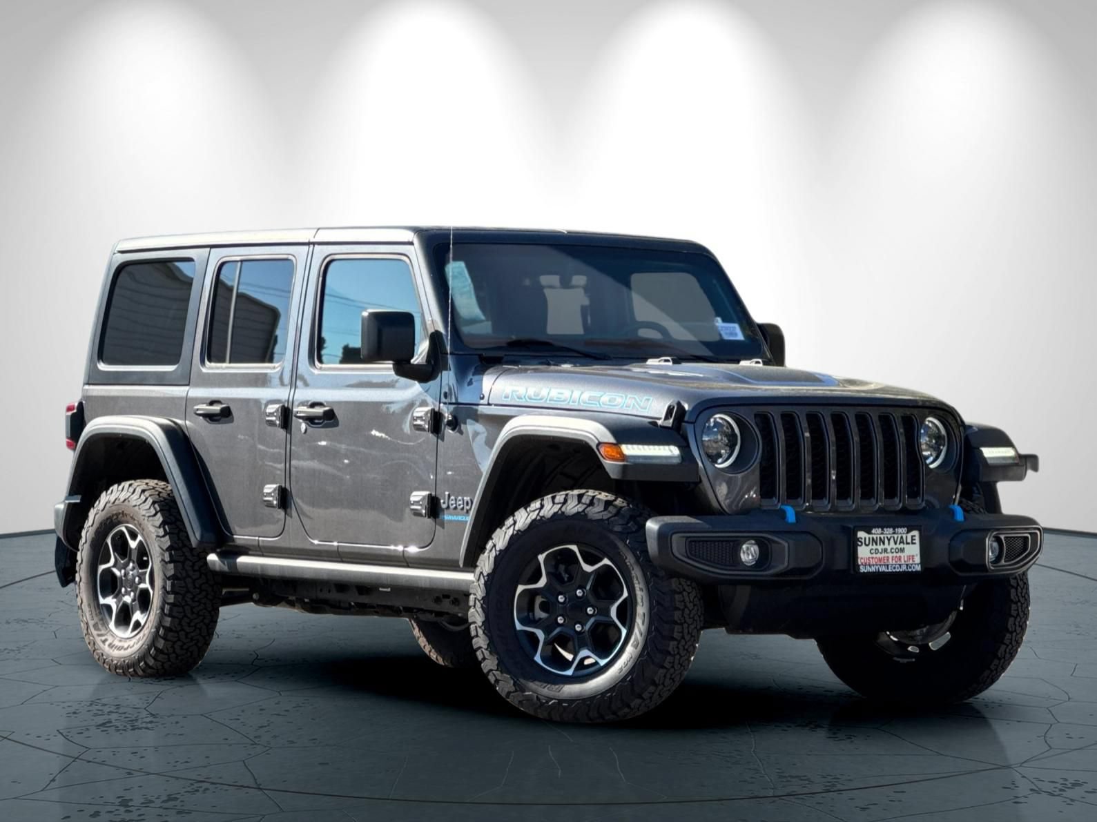 New 2023 Jeep Wrangler Unlimited Rubicon 4xe w/ Cold Weather Group AWD/4WD image 2