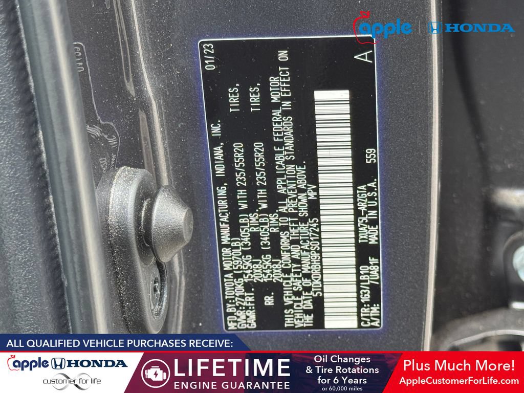 Used 2023 Toyota Highlander Limited AWD/4WD image 33