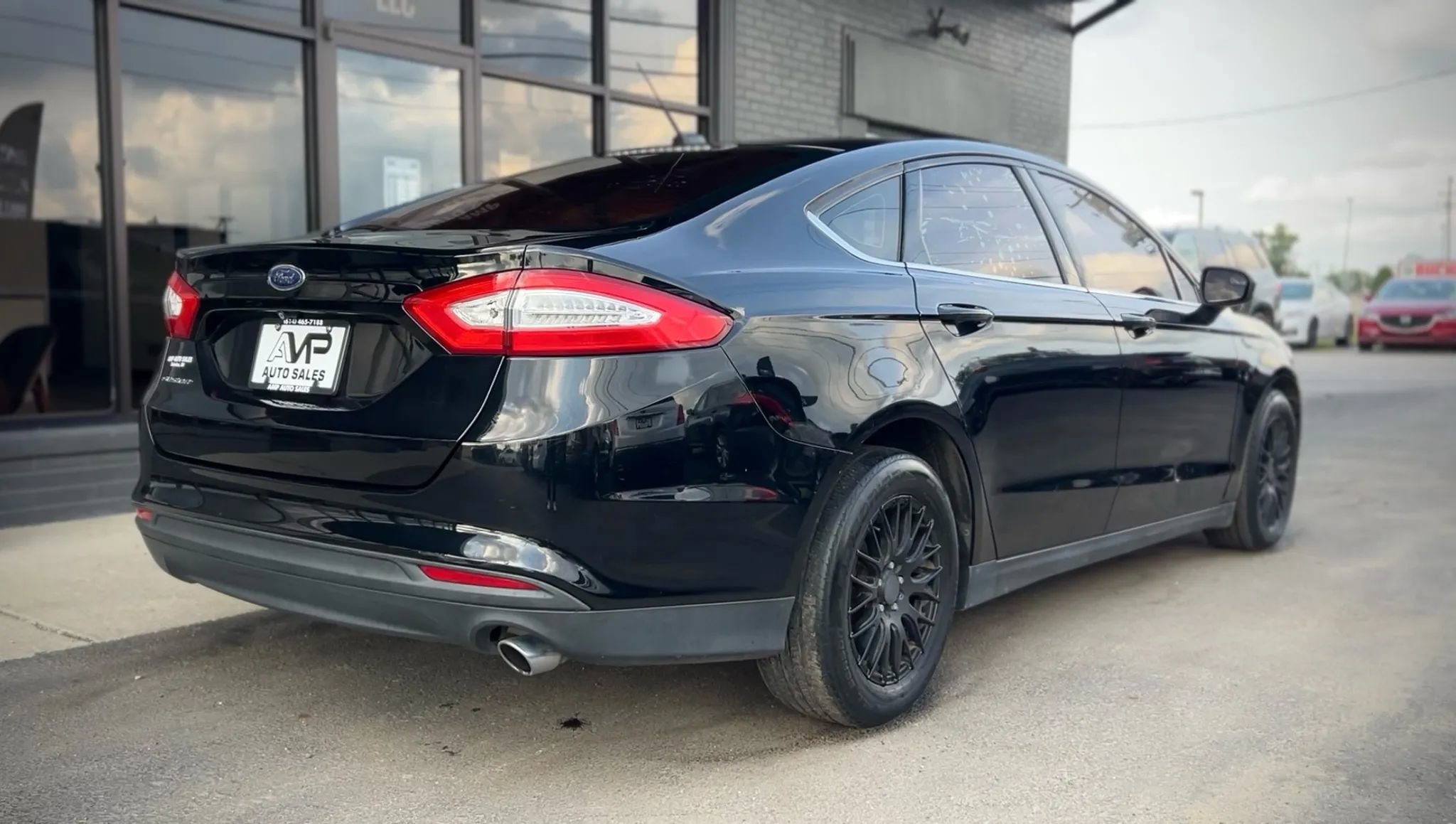 Used 2016 Ford Fusion S image 3