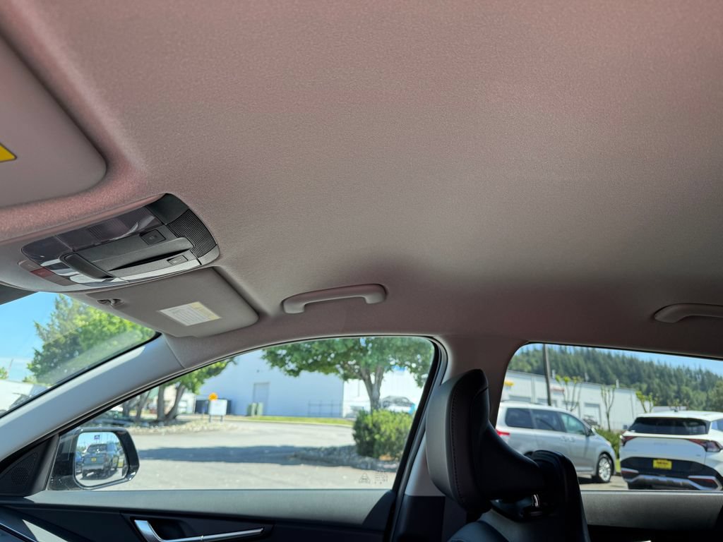 New 2026 Kia Niro Wind w/ Wind Preserve Package FWD image 16