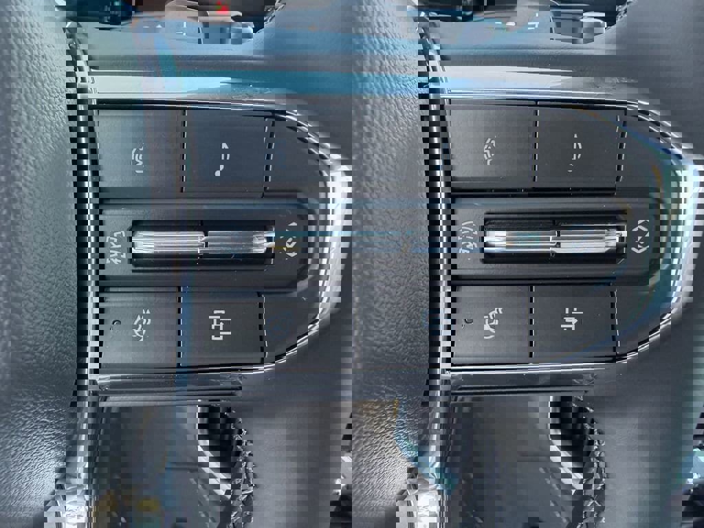 New 2026 GMC Acadia Elevation image 30