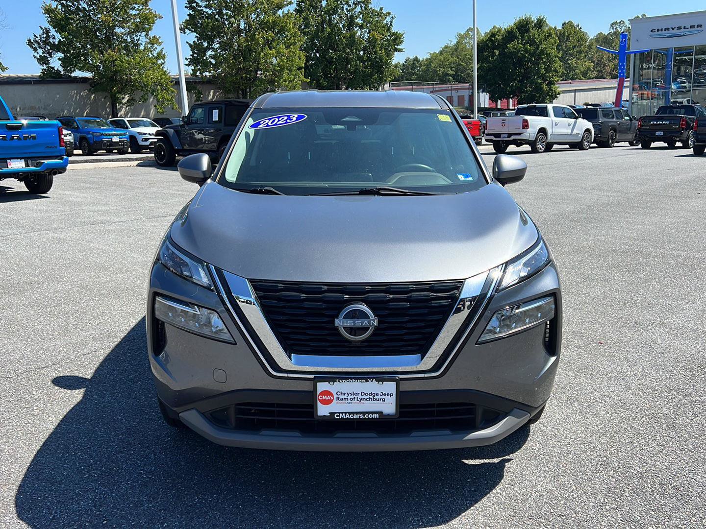 Used 2023 Nissan Rogue SV