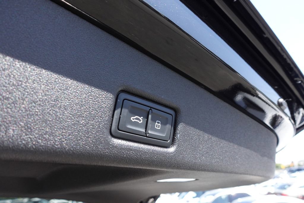 New 2025 Audi Q5 Prestige image 28