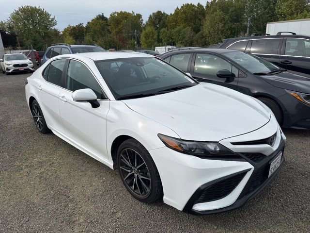 Used 2024 Toyota Camry SE