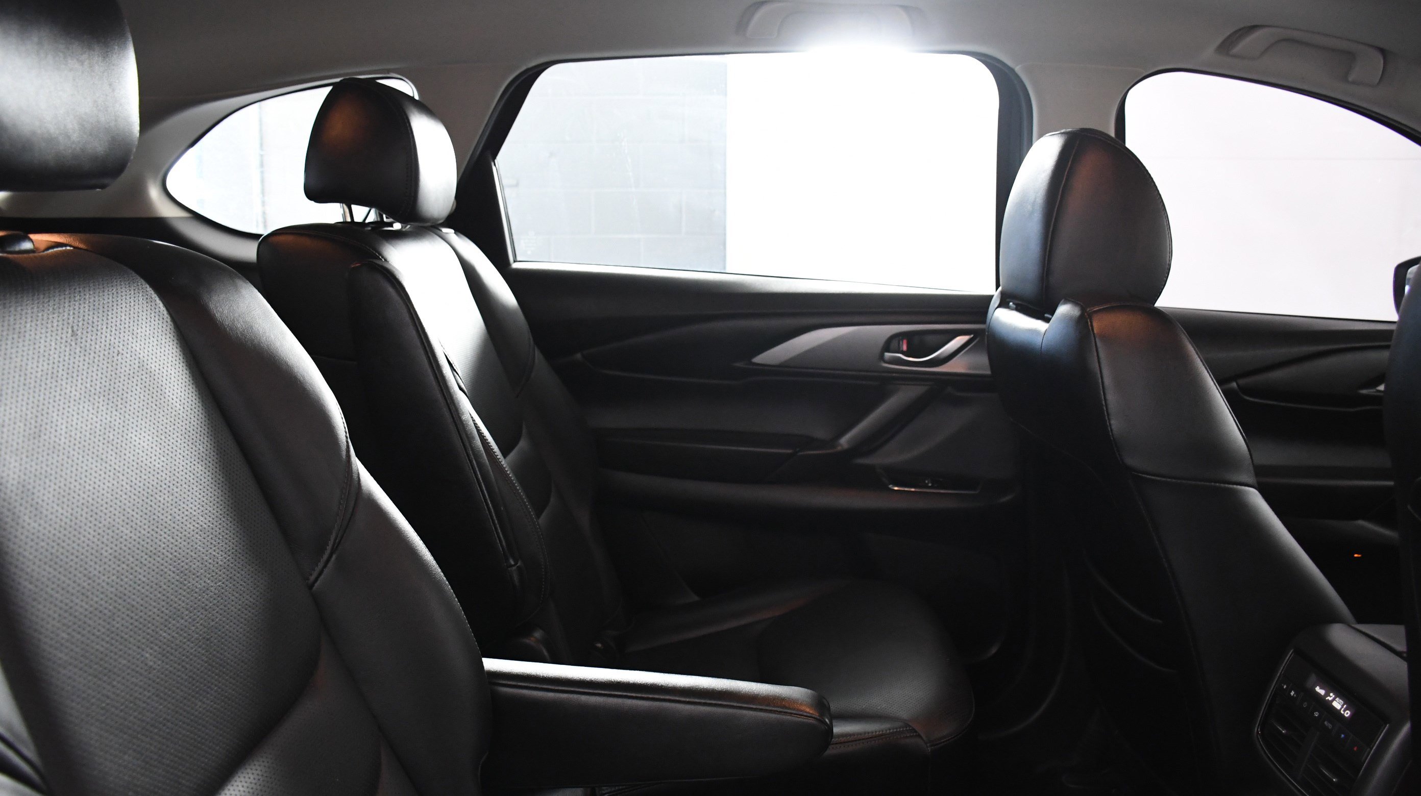 Used 2023 MAZDA CX-9 Touring image 25