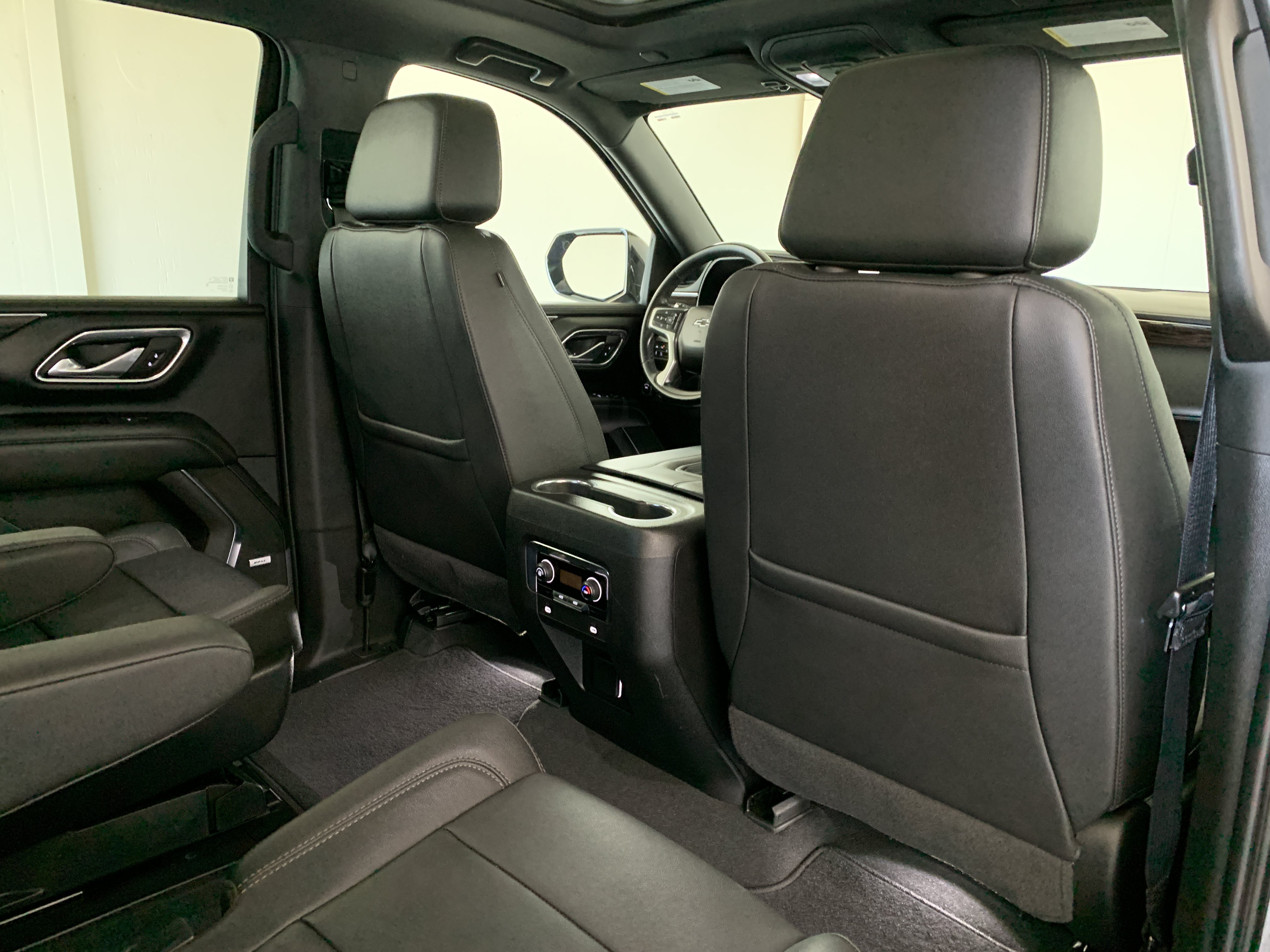 Used 2023 Chevrolet Tahoe Z71 AWD/4WD image 37