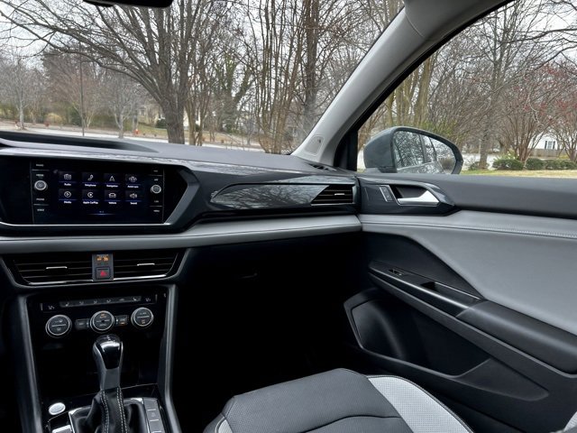Used 2022 Volkswagen Taos SEL w/ Panoramic Sunroof Package image 27