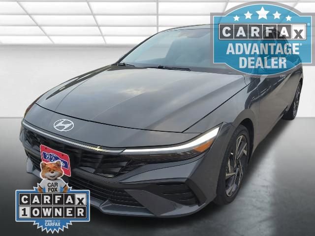 Used 2024 Hyundai Elantra Limited image 28