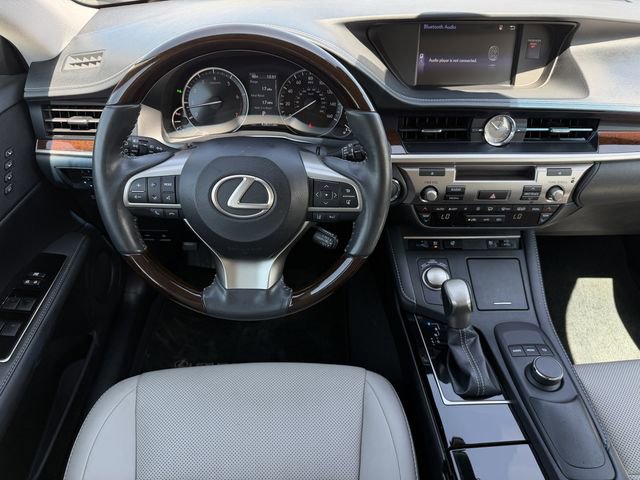 Used 2018 Lexus ES 350 w/ Premier Package image 12
