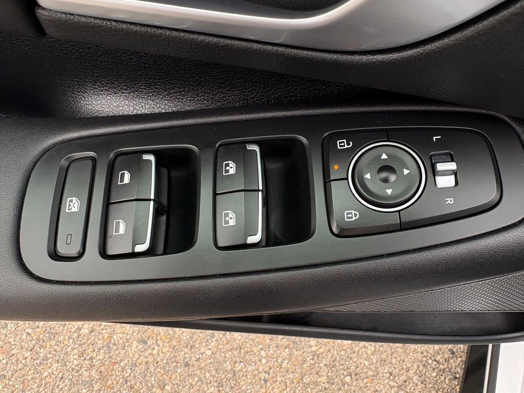 Used 2025 Hyundai Sonata SEL image 19