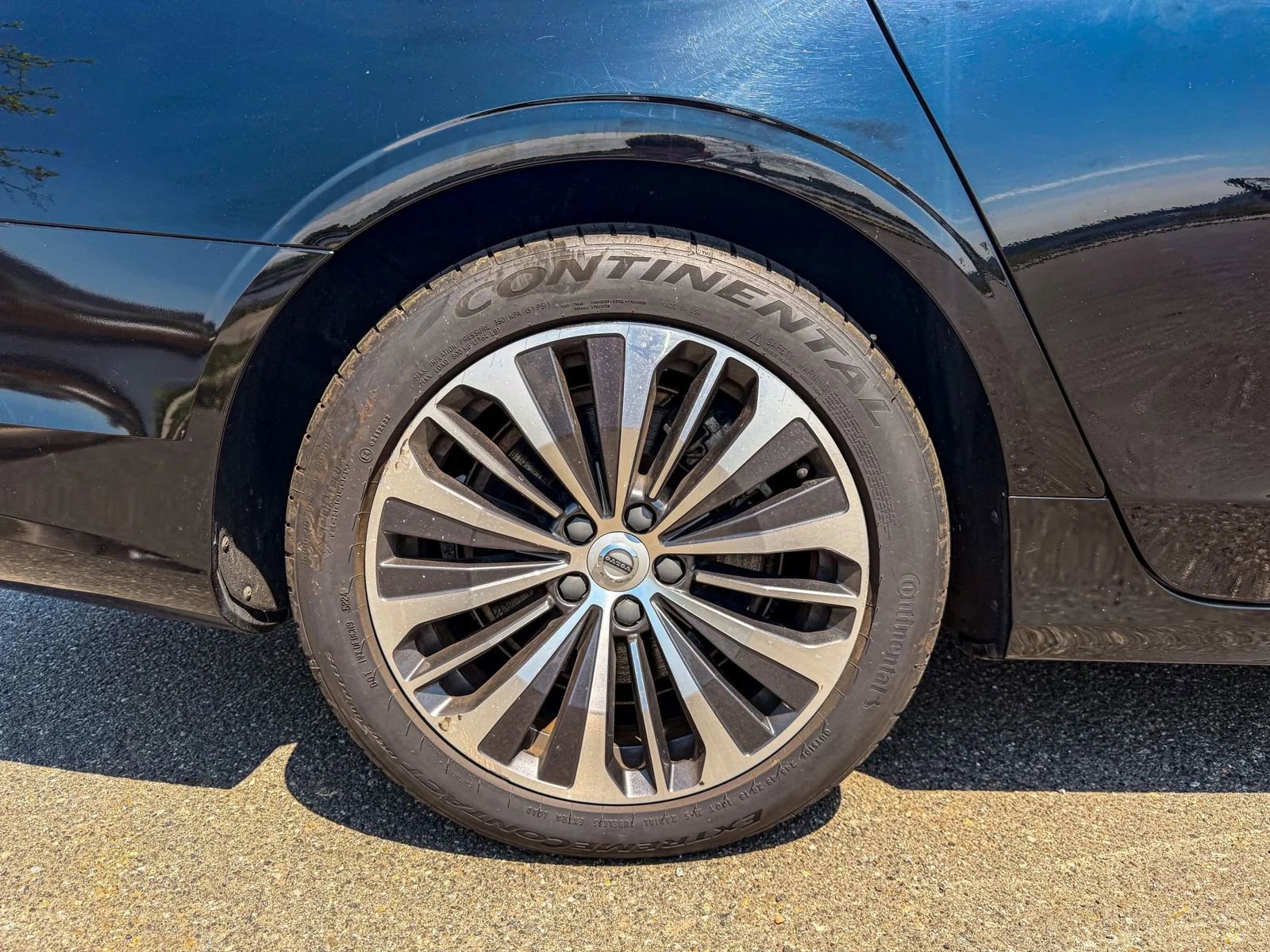 Used 2022 Volvo S90 B6 Momentum AWD/4WD image 40