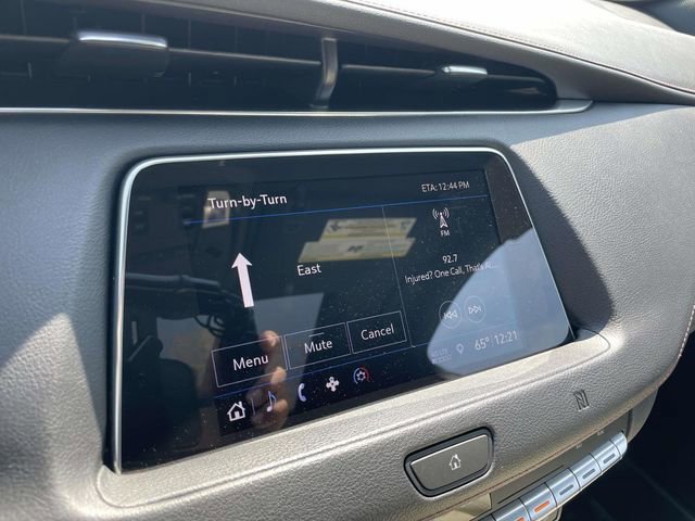 Used 2019 Cadillac XT4 Sport w/ Enhanced Visibility Package image 8