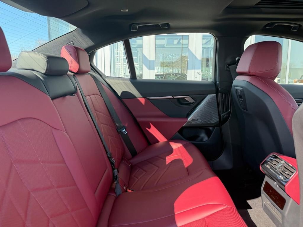 Used 2026 BMW 540i xDrive image 10