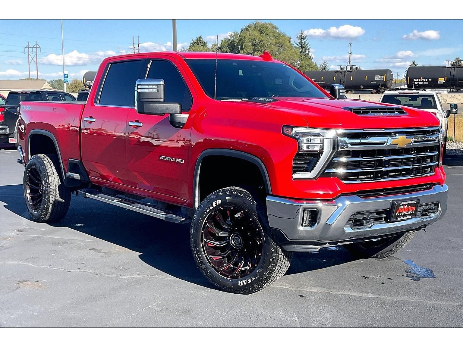 Used 2024 Chevrolet Silverado 3500 LTZ AWD/4WD image 2