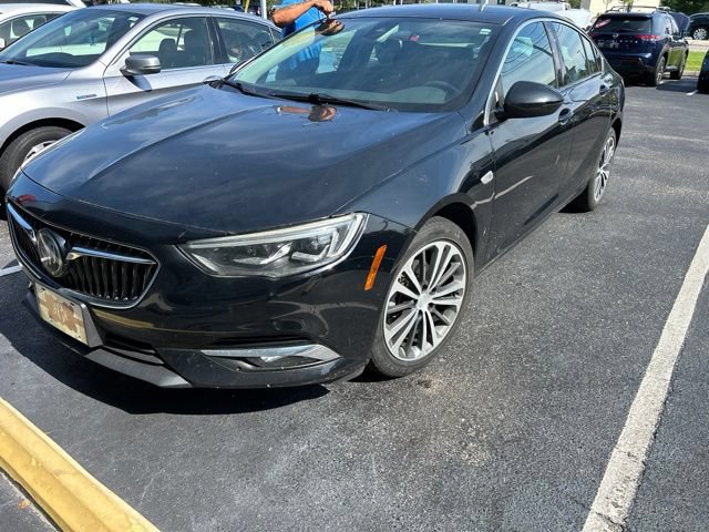 Used 2018 Buick Regal Essence w/ Driver Confidence Package #1