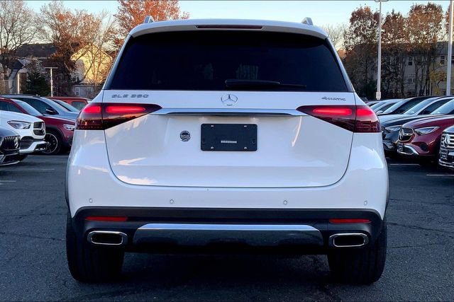 Used 2025 Mercedes-Benz GLE 350 4MATIC image 3