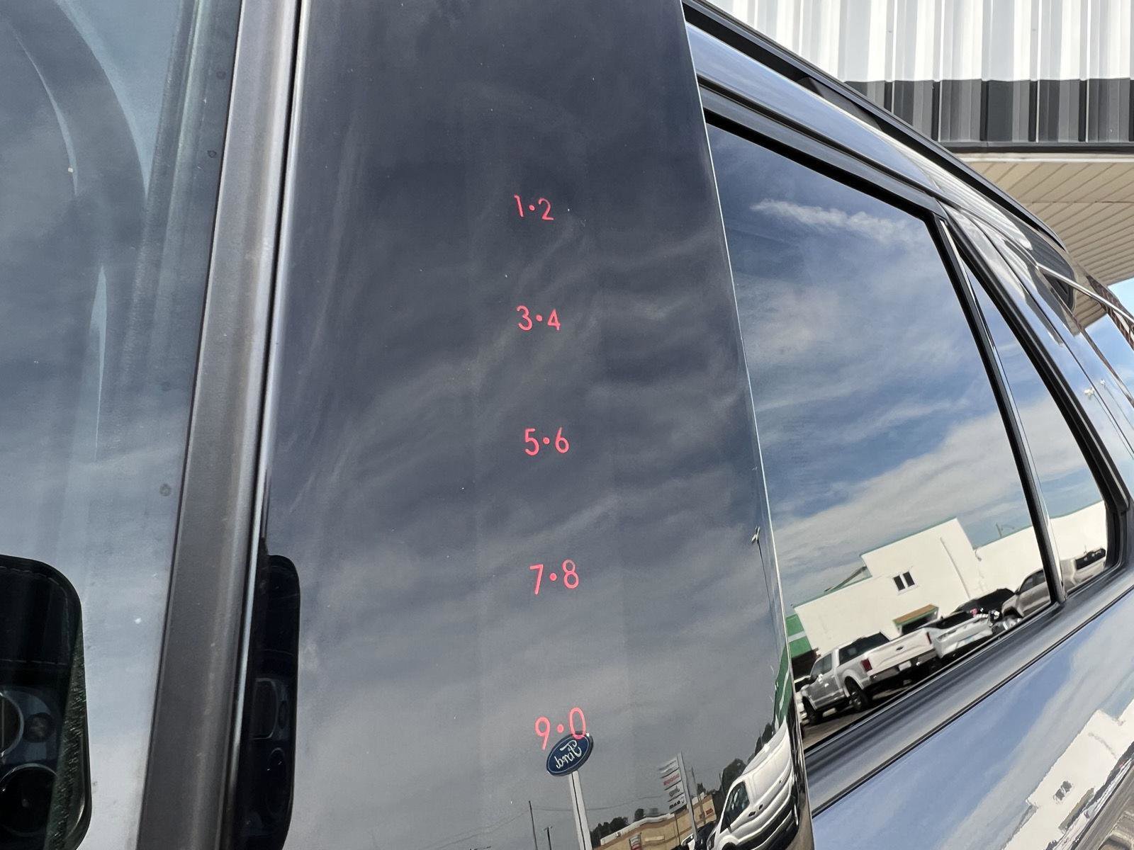 Used 2021 Ford Explorer XLT w/ Equipment Group 202A AWD/4WD image 12