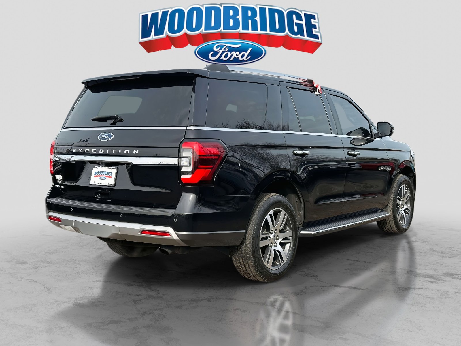 Used 2022 Ford Expedition Limited image 4