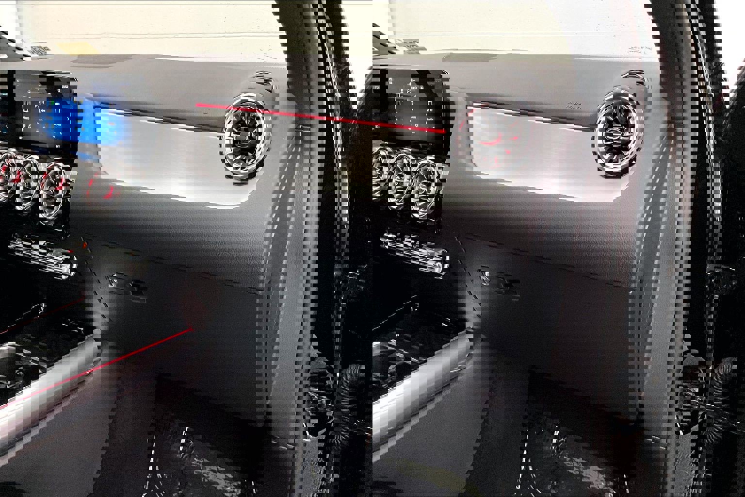 Used 2026 Mercedes-Benz GLA 35 AMG 4MATIC image 19