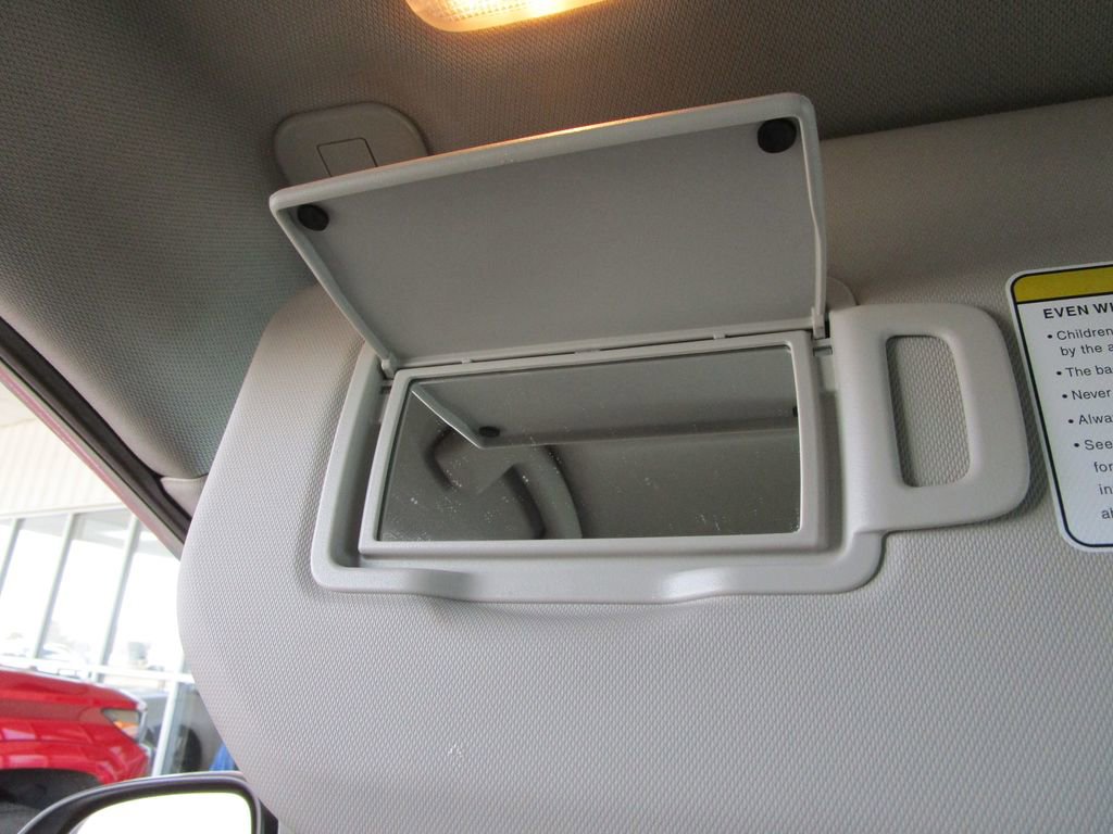 Used 2023 Nissan Rogue SV image 37