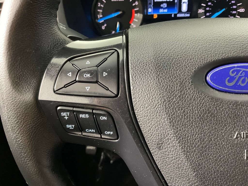 Used 2017 Ford Explorer XLT FWD image 25