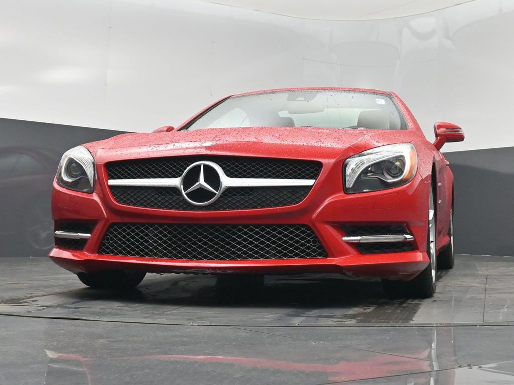 Used 2013 Mercedes-Benz SL 550 image 31