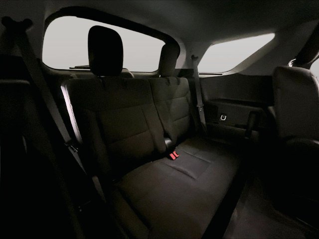 Used 2023 Ford Explorer XLT AWD/4WD image 27
