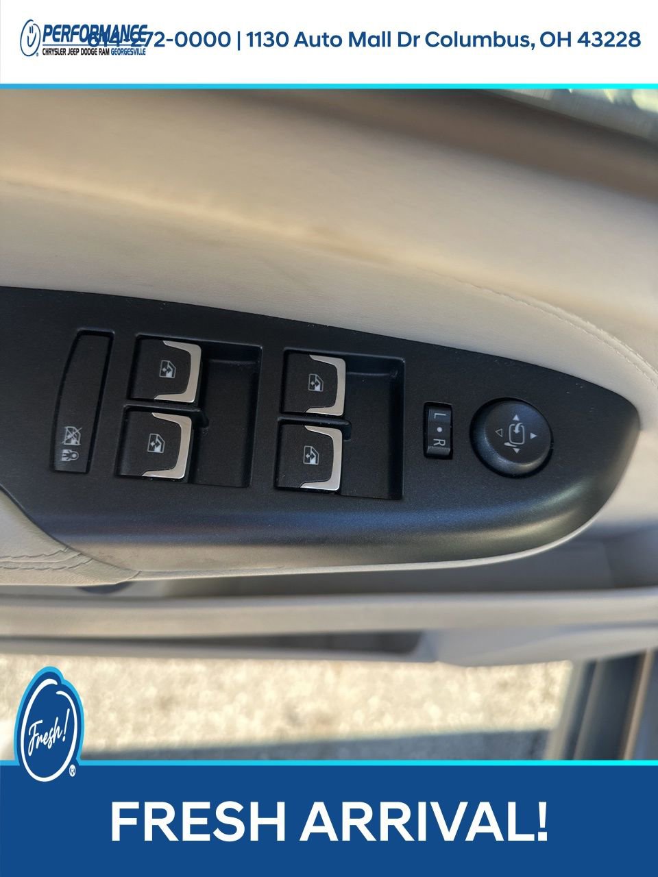 Used 2014 Cadillac SRX Luxury w/ Driver Awareness Package image 11