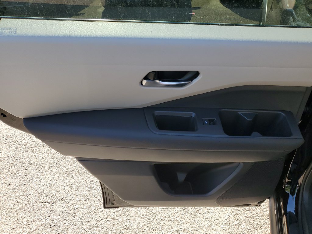 New 2026 Nissan Pathfinder SL FWD image 10