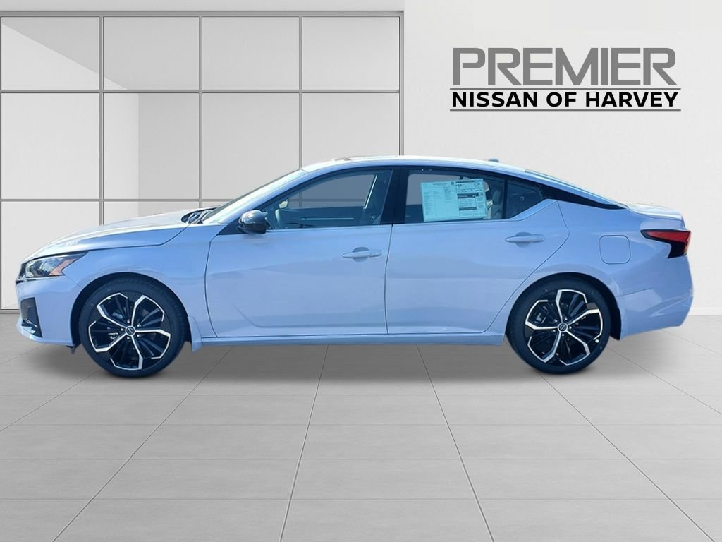 New 2025 Nissan Altima 2.5 SR w/ SR Premium Package image 7