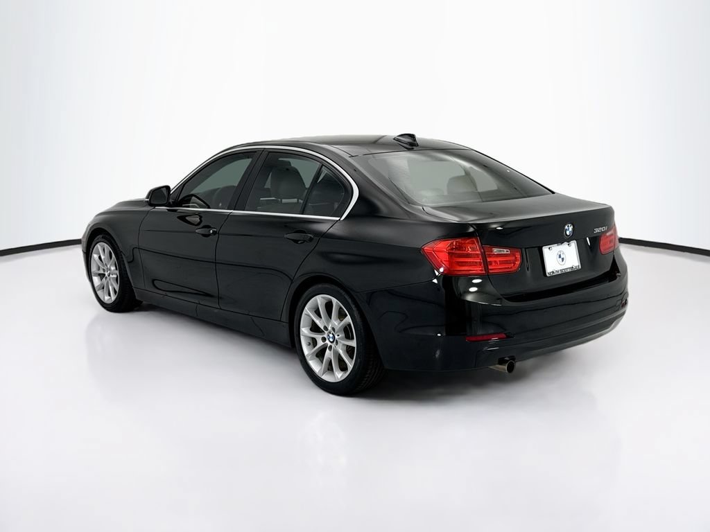 Used 2015 BMW 320i Sedan RWD image 7