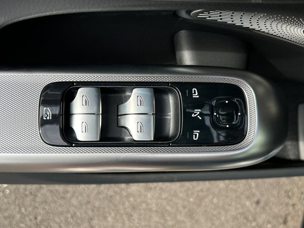 New 2027 Mercedes-Benz E 450 4MATIC Sedan image 12