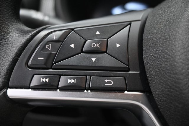 Used 2023 Nissan Kicks SV FWD image 28