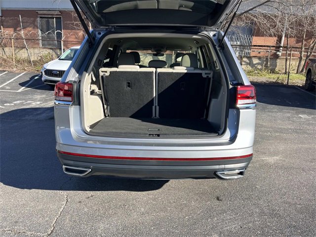Used 2024 Volkswagen Atlas SE image 12