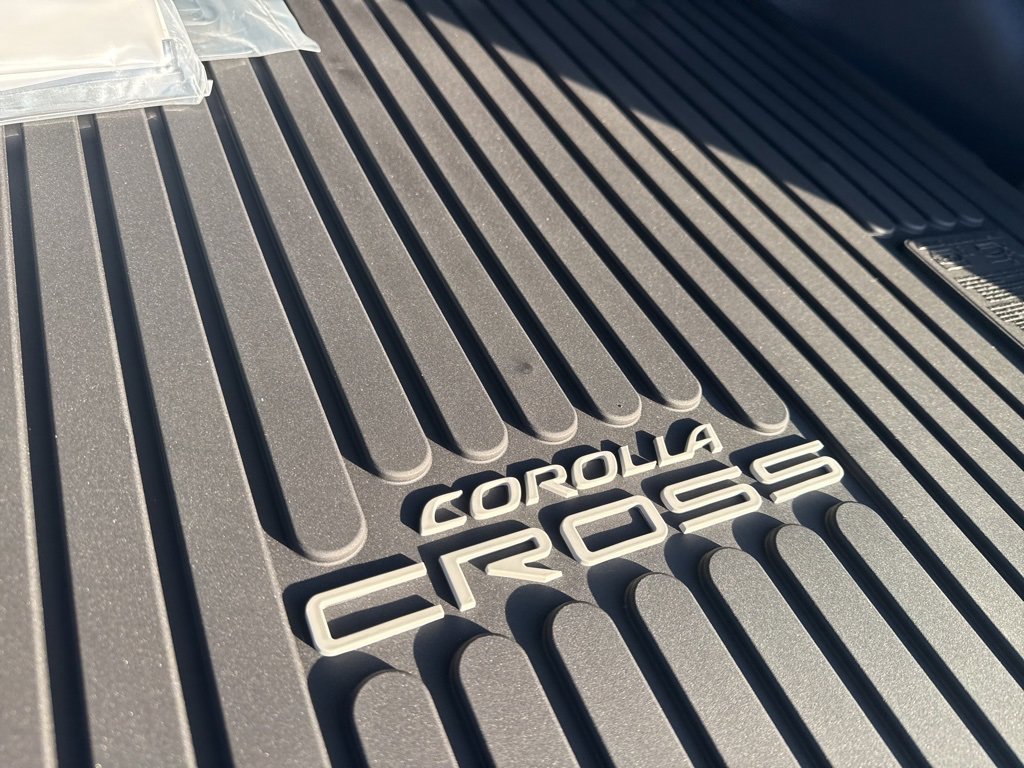 New 2026 Toyota Corolla Cross SE image 14