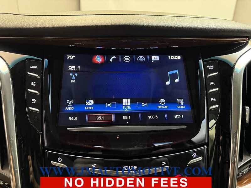 Used 2017 Cadillac Escalade Luxury AWD/4WD image 26