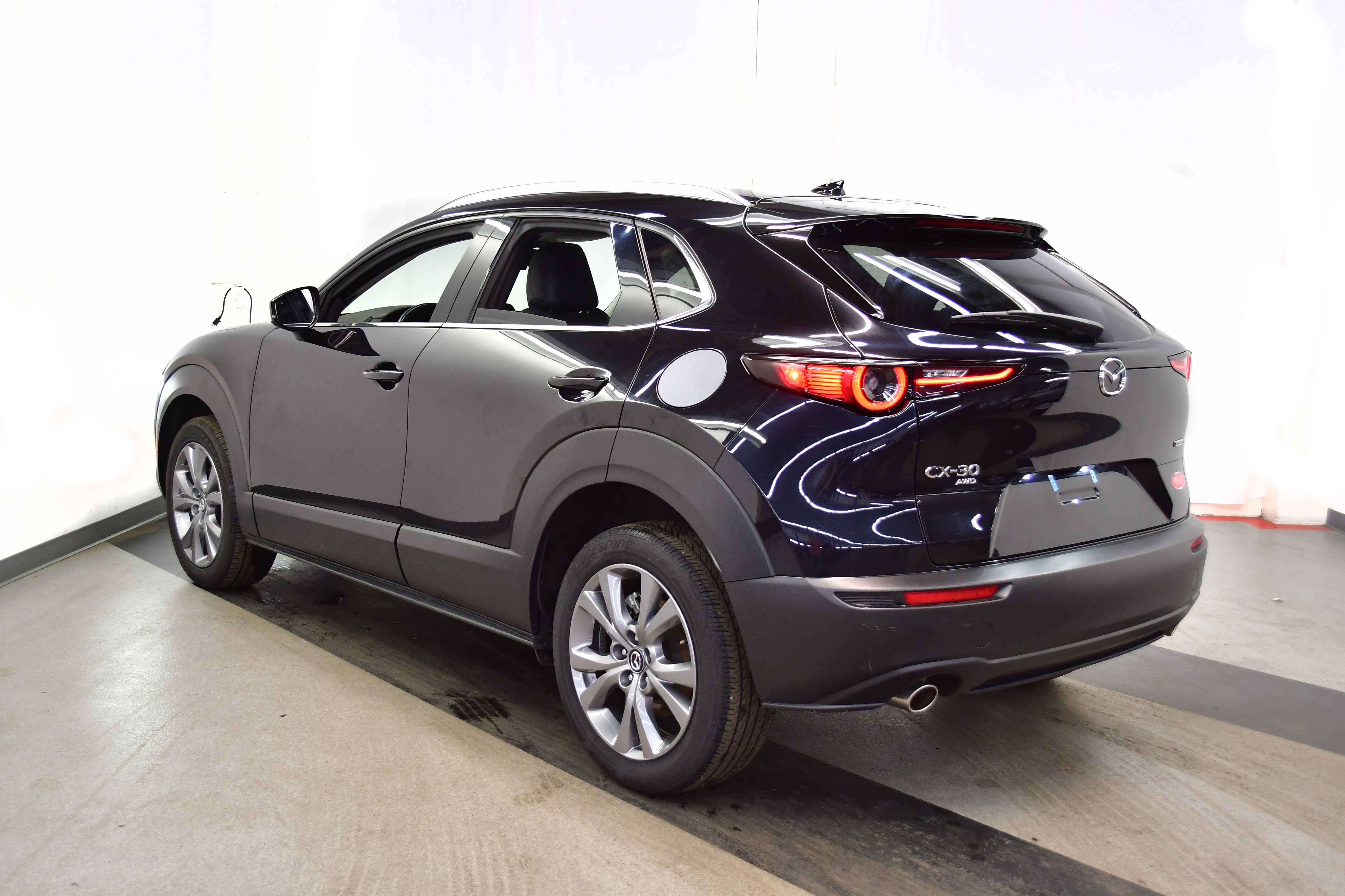 Used 2024 MAZDA CX-30 AWD 2.5 S w/ Premium Package image 8