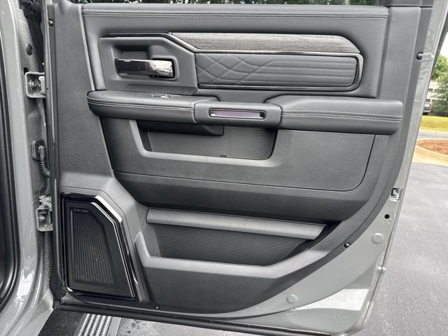 New 2026 RAM 3500 Limited AWD/4WD image 16