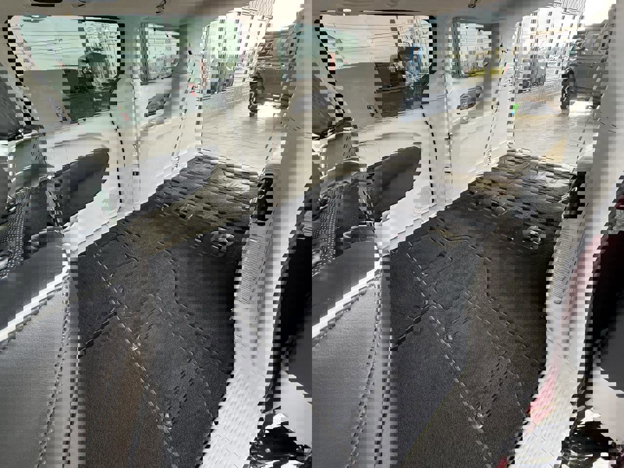 Used 2022 Chrysler Pacifica Limited w/ Uconnect Theater Family Group image 64