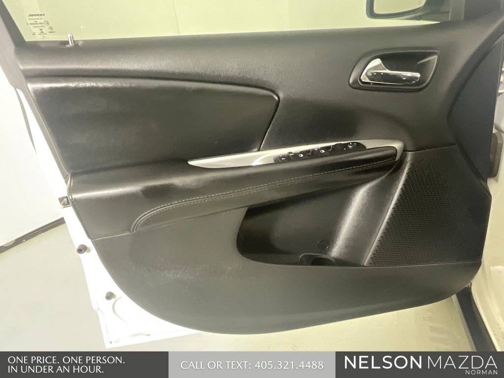 Used 2018 Dodge Journey SXT FWD image 15