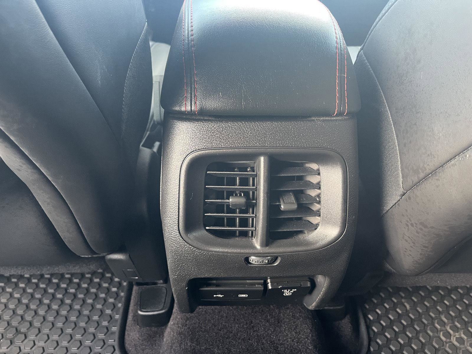 Used 2019 Jeep Cherokee Trailhawk image 32