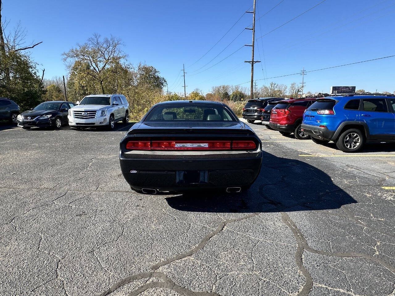 Used 2014 Dodge Challenger R/T RWD image 7