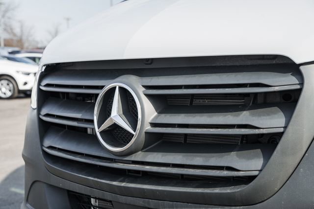 Used 2025 Mercedes-Benz Sprinter 2500 image 11