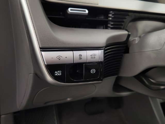 Certified 2024 Hyundai Ioniq 5 SEL AWD/4WD image 21