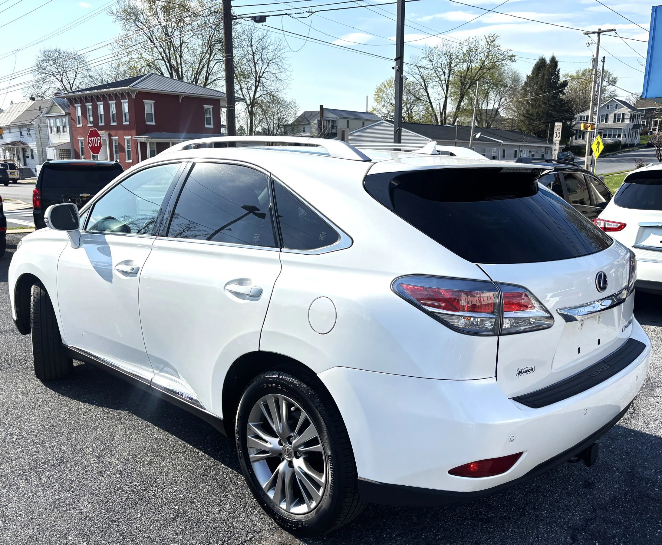 Used 2013 Lexus RX 450h AWD w/ Navigation Pkg image 4
