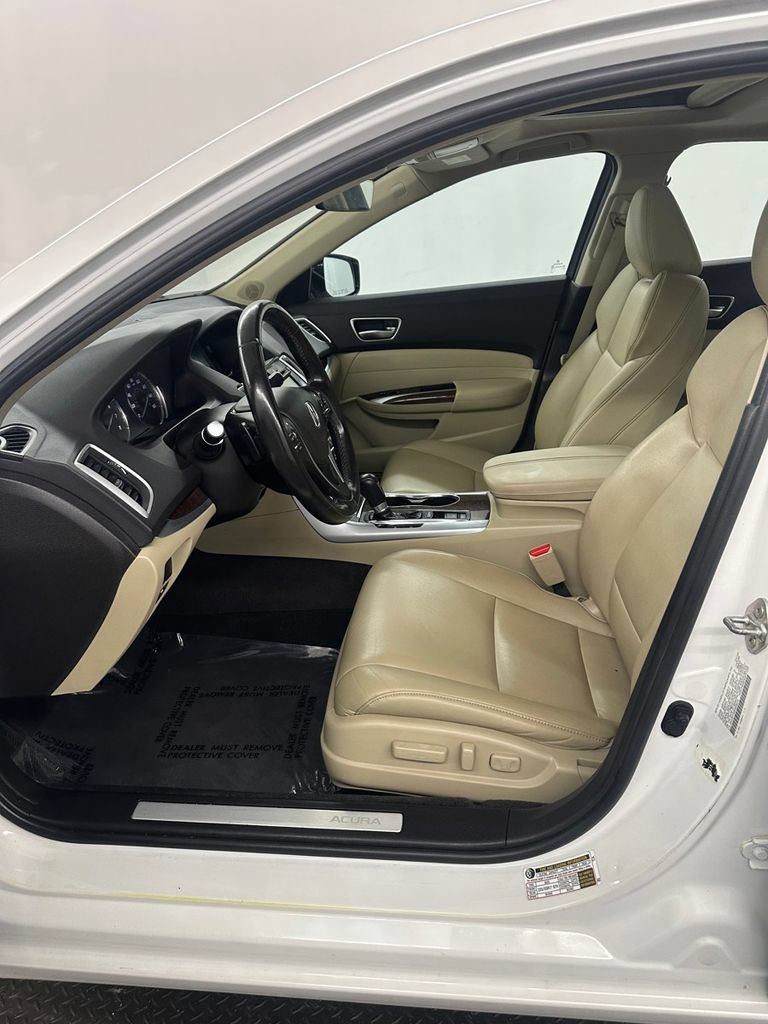 Used 2019 Acura TLX FWD image 11